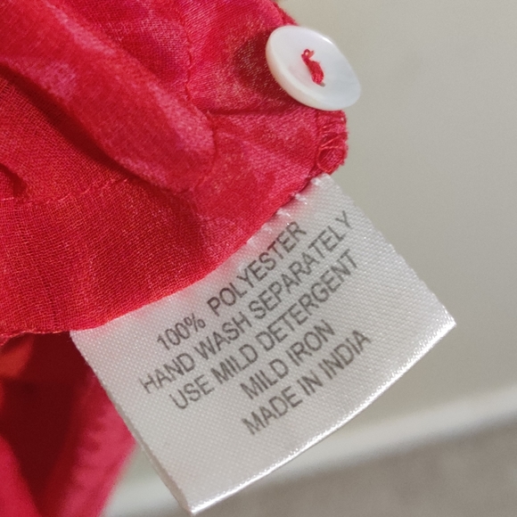 AND red blouse with cool traingle pattern - Picture 4 of 4